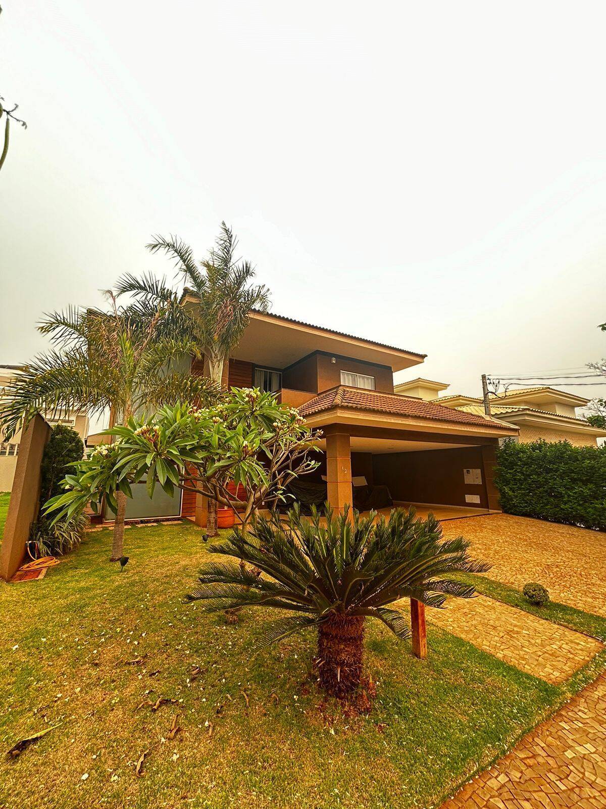 Casa, 5 quartos, 415 m² - Foto 1