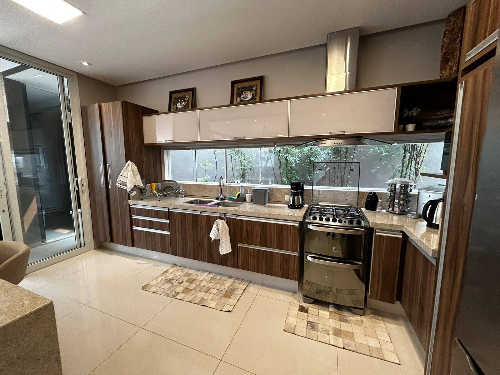 Casa, 4 quartos, 425 m² - Foto 3