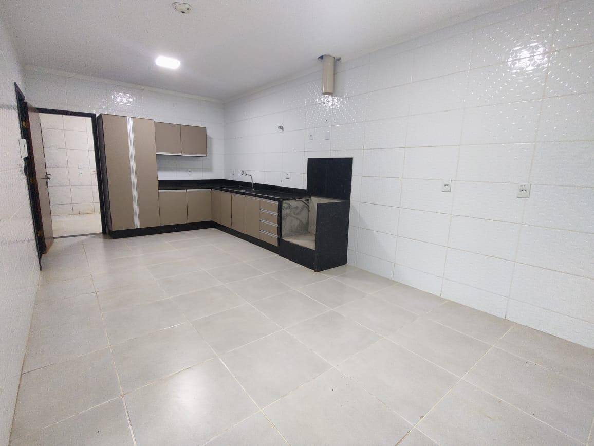 Casa, 3 quartos, 140 m² - Foto 2