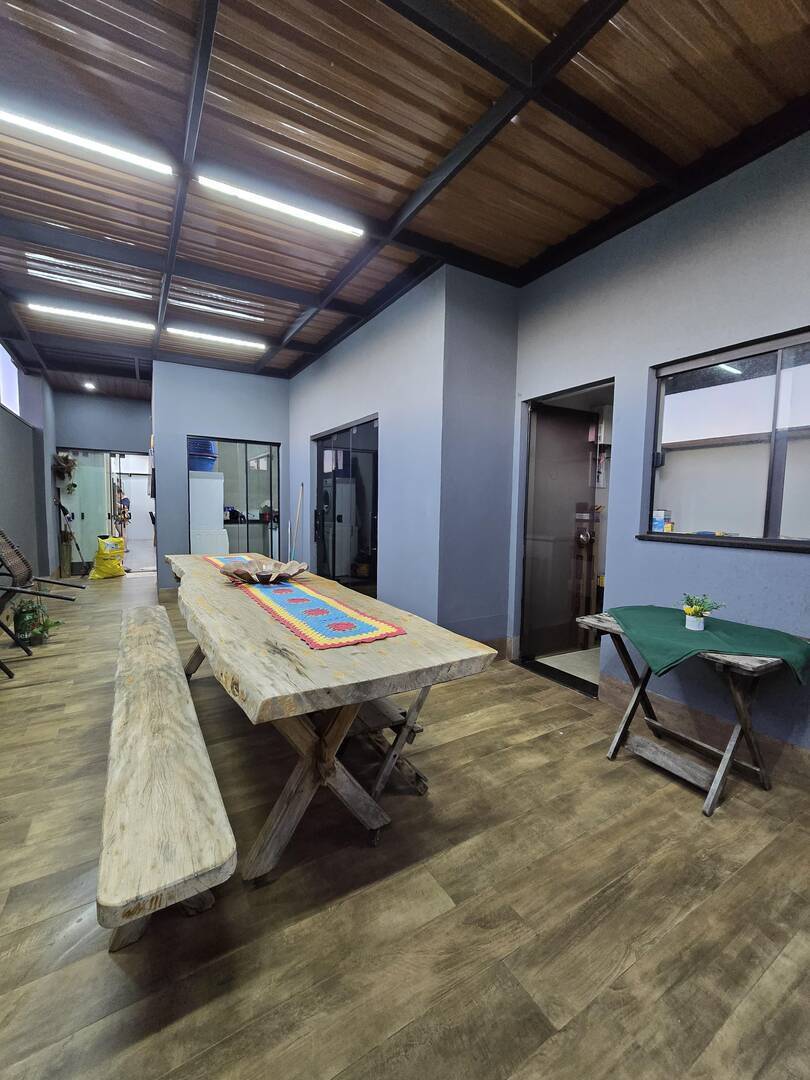 Casa, 3 quartos, 215 m² - Foto 4