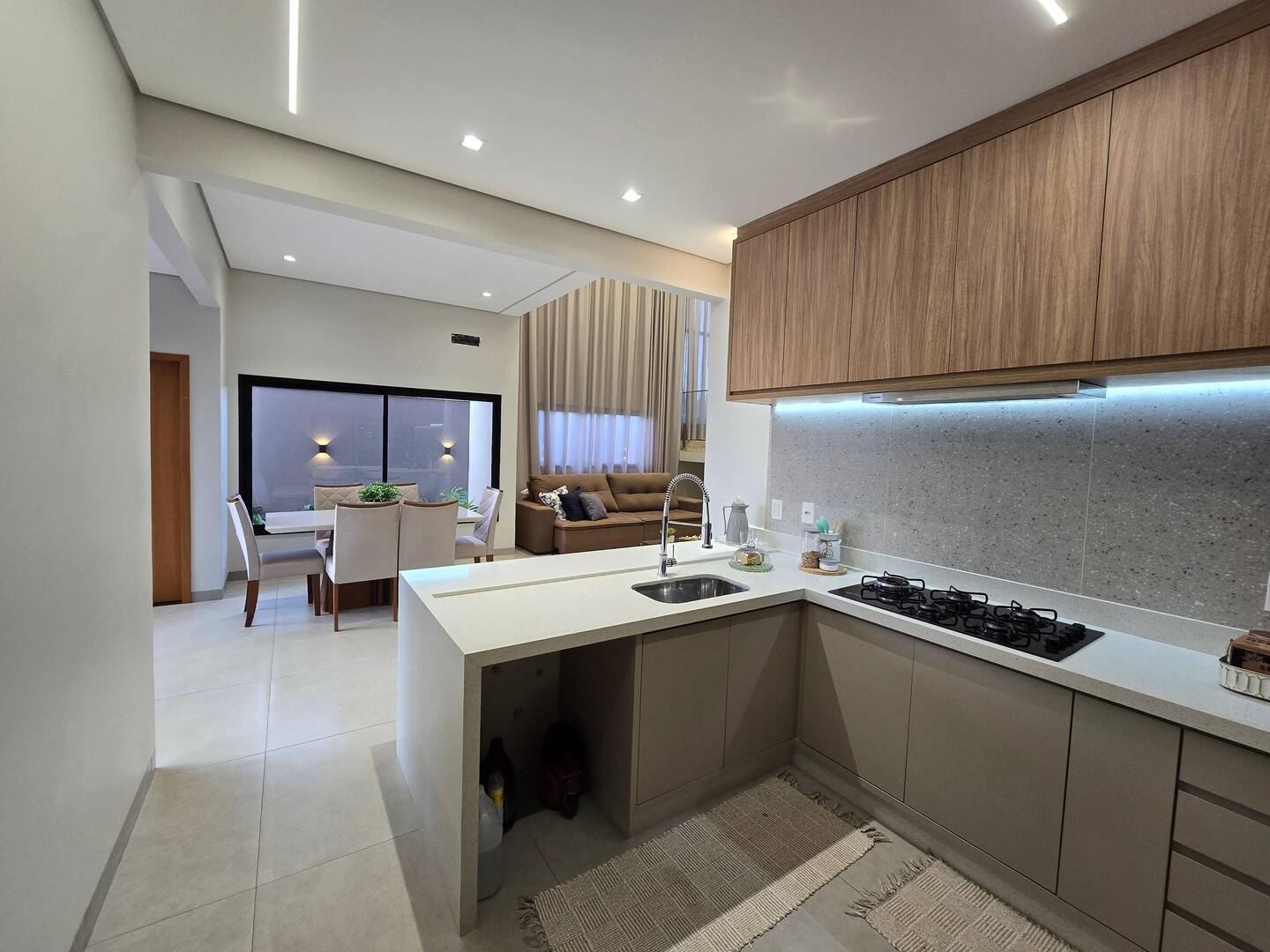 Casa, 3 quartos, 225 m² - Foto 3