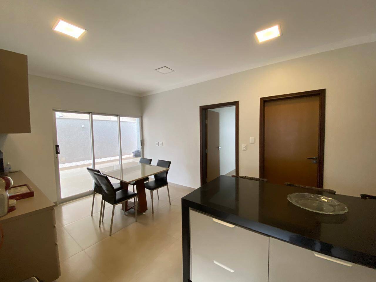 Casa, 5 quartos, 345 m² - Foto 2