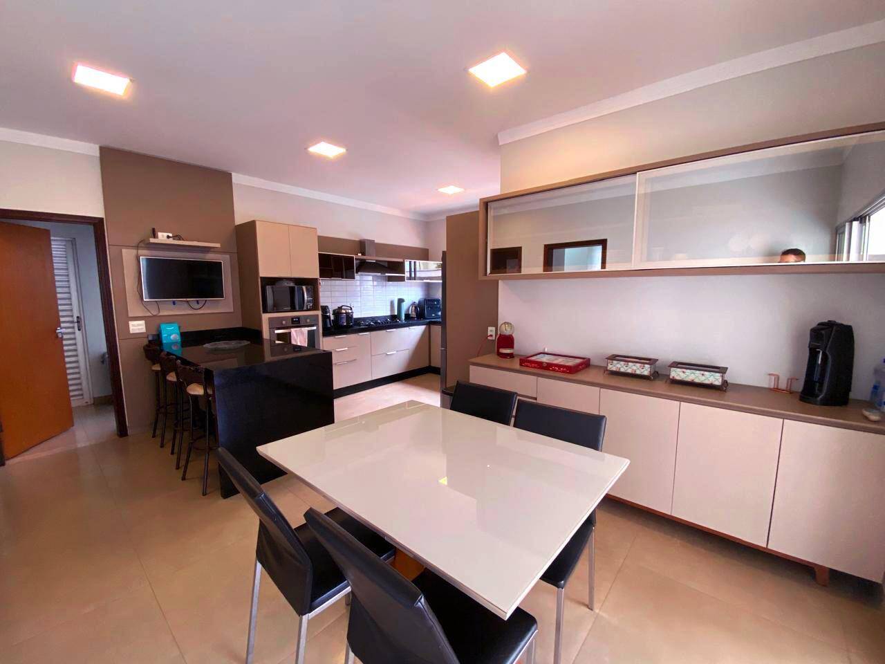 Casa, 5 quartos, 345 m² - Foto 6