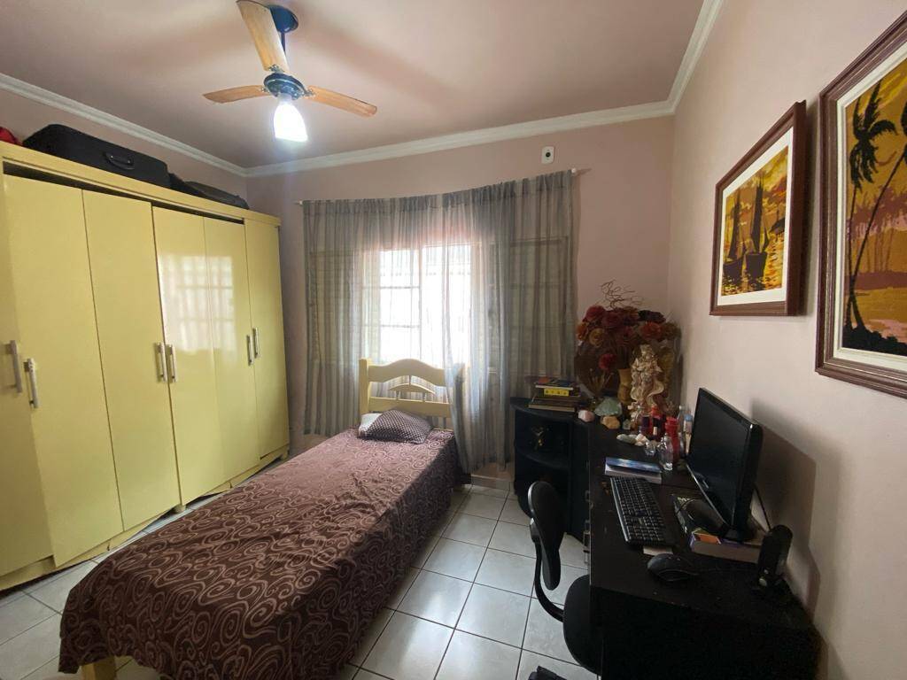 Casa, 3 quartos, 210 m² - Foto 6
