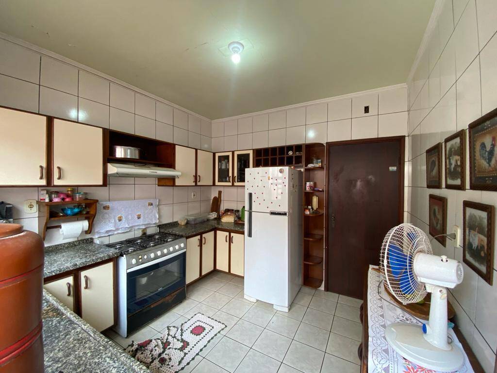 Casa, 3 quartos, 210 m² - Foto 10