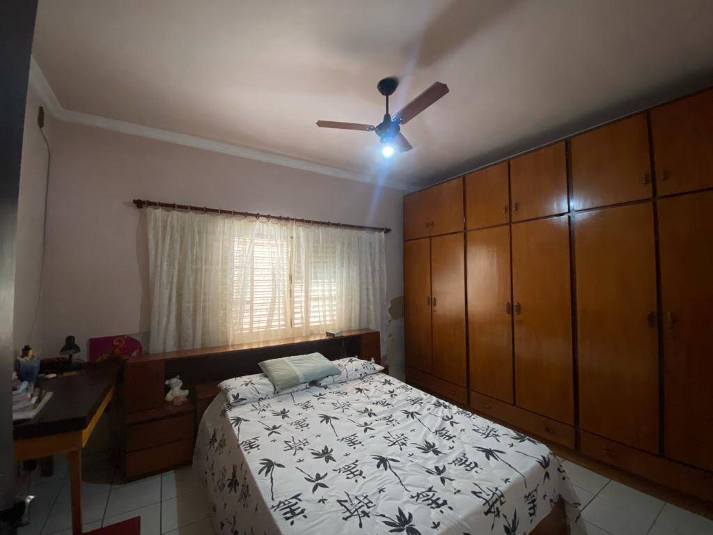 Casa, 3 quartos, 210 m² - Foto 8