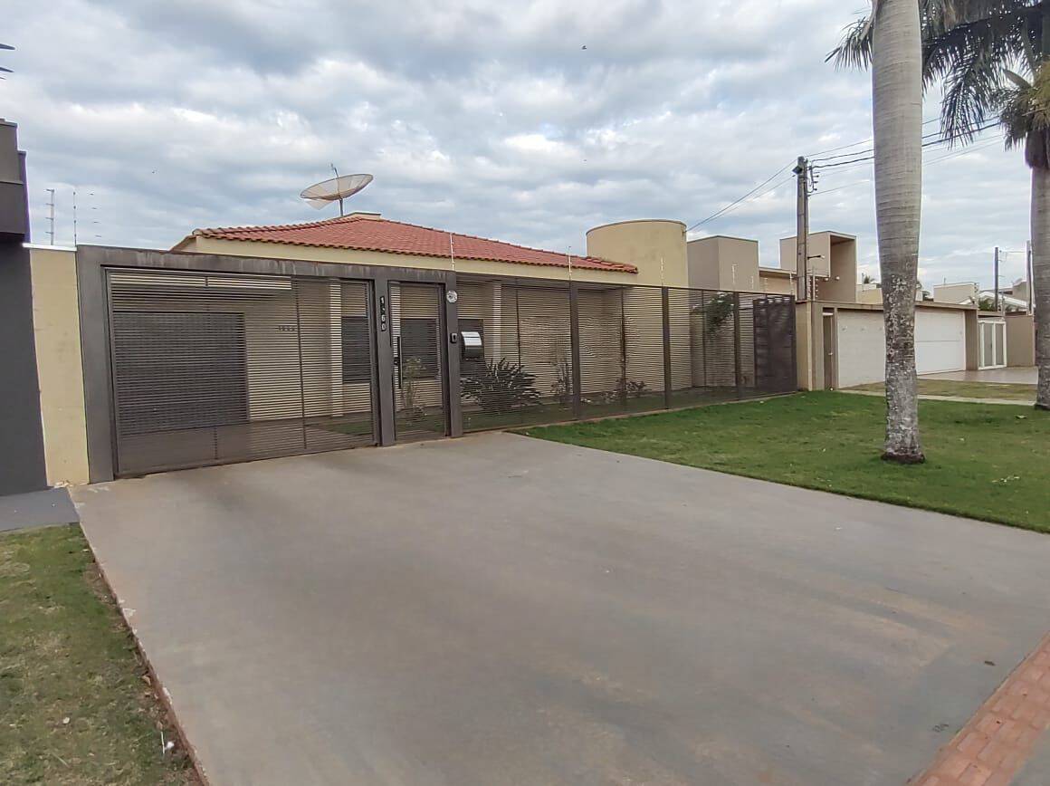 Casa, 3 quartos, 310 m² - Foto 1