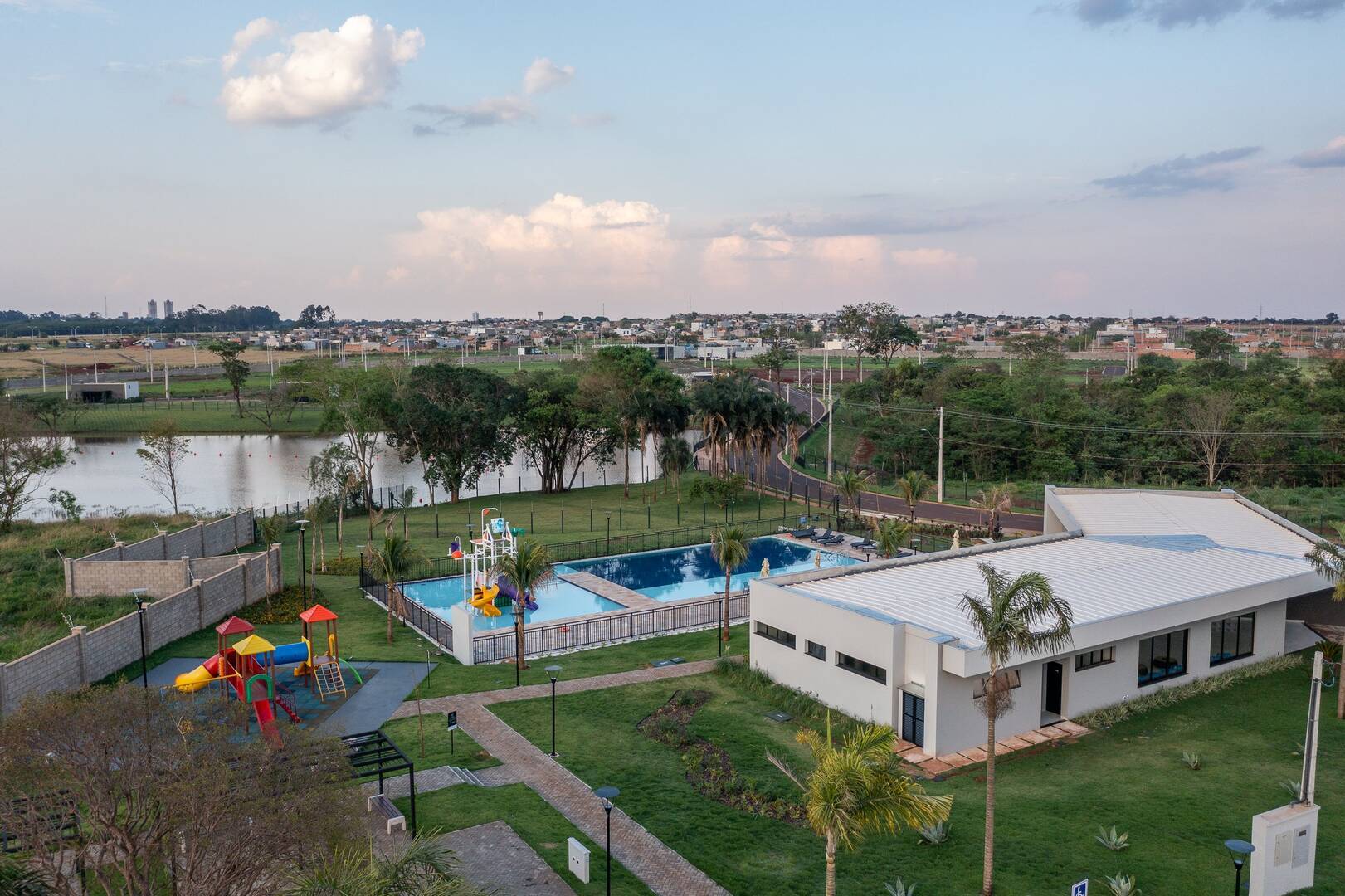 Terreno, 200 m² - Foto 1