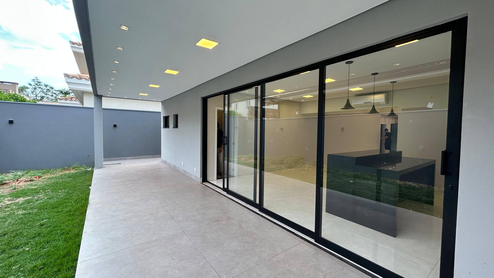 Casa, 4 quartos, 260 m² - Foto 1