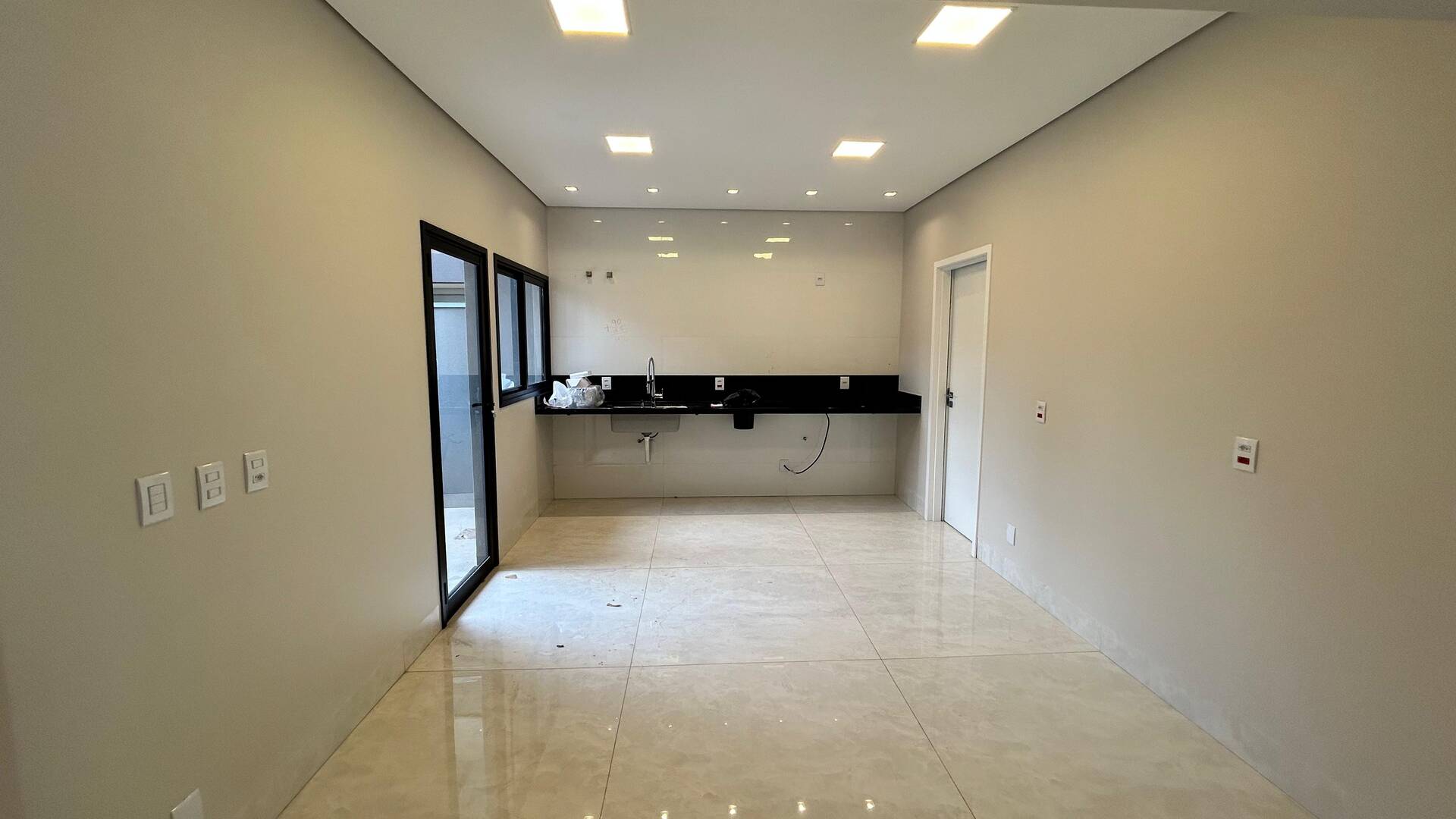 Casa, 4 quartos, 260 m² - Foto 3