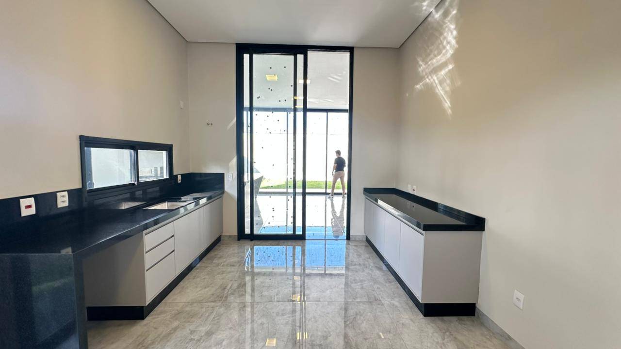 Casa, 3 quartos, 176 m² - Foto 4