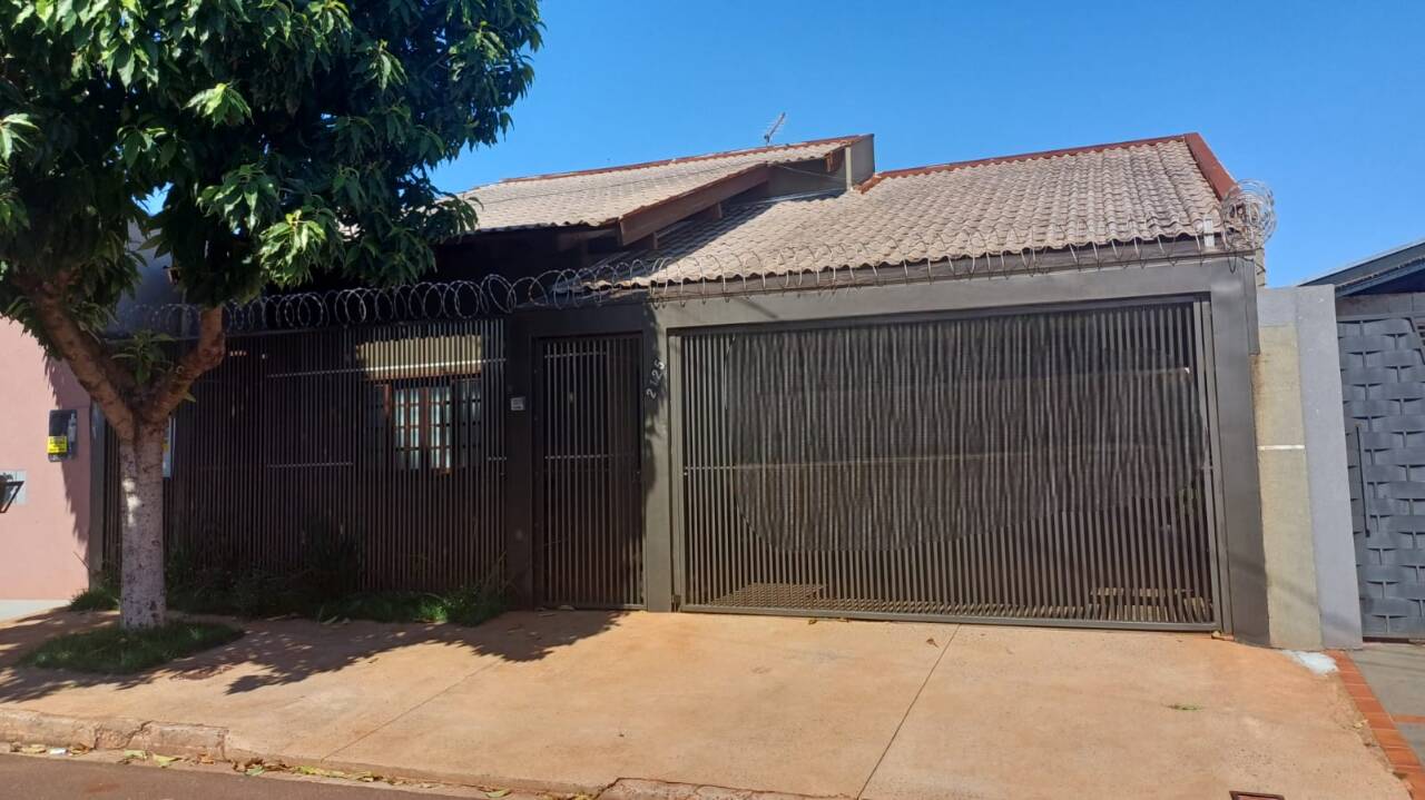 Casa, 3 quartos, 180 m² - Foto 1
