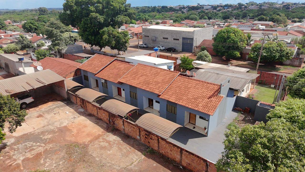 Casa, 2 quartos, 238 m² - Foto 1