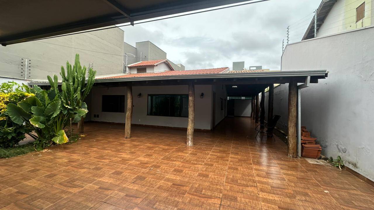 Casa, 2 quartos, 259 m² - Foto 1