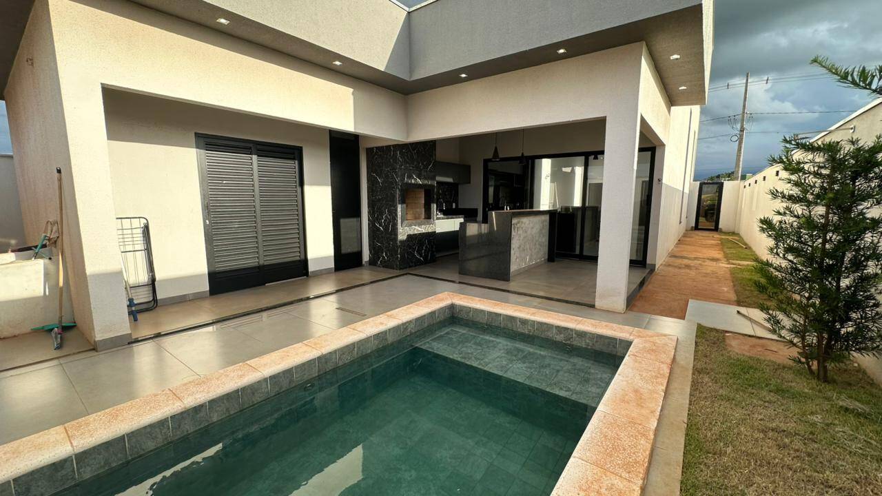 Casa, 3 quartos, 194 m² - Foto 1
