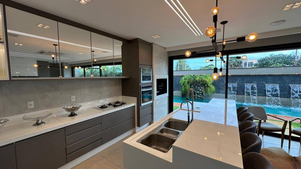 Sobrado, 3 quartos, 316 m² - Foto 6
