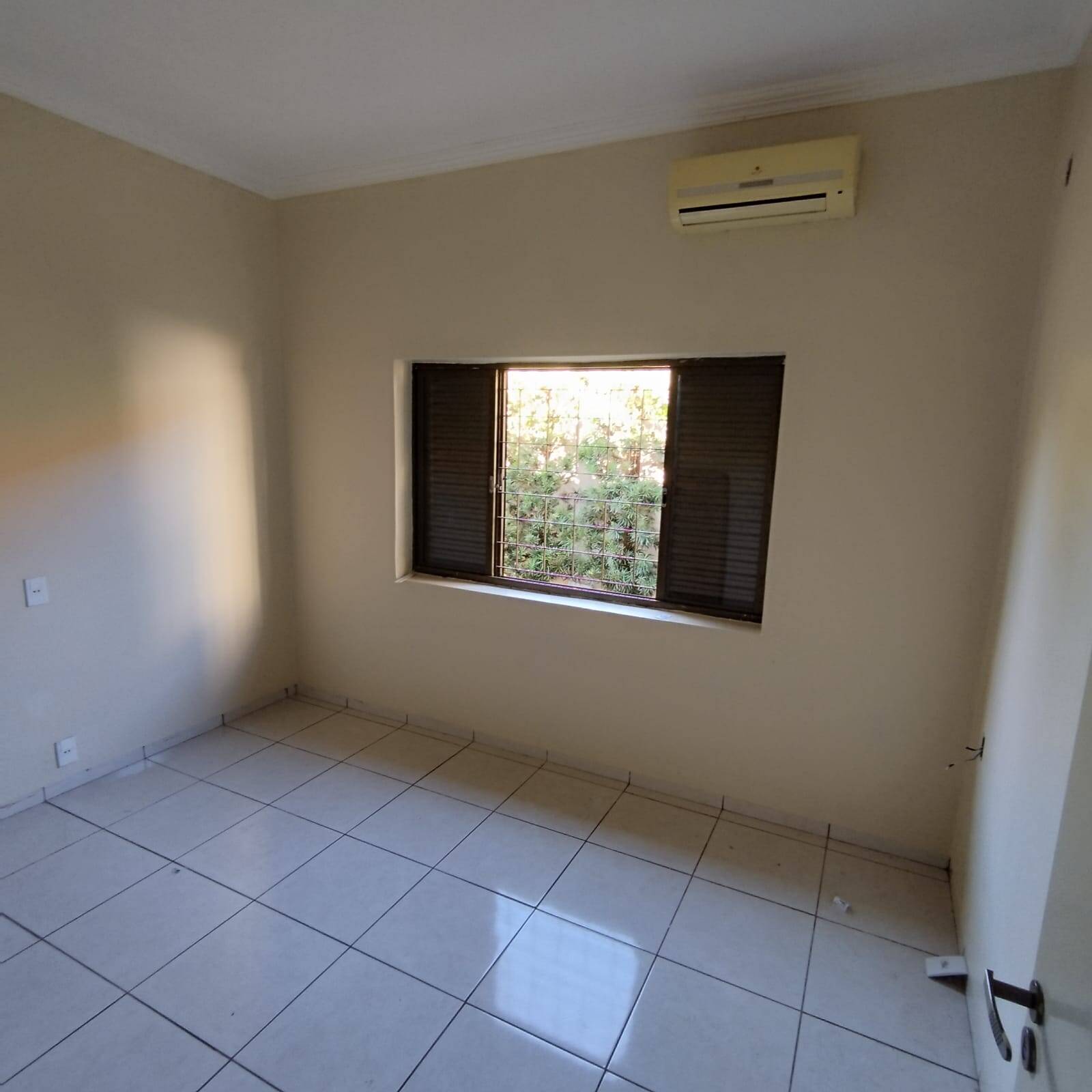Casa, 4 quartos, 210 m² - Foto 9