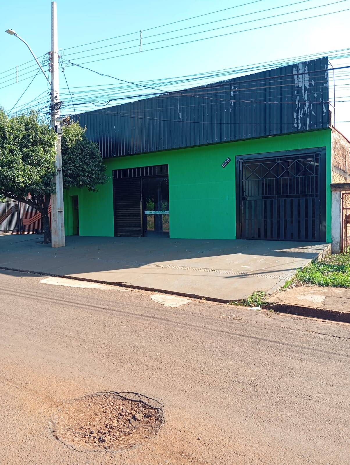 Sala-Conjunto, 300 m² - Foto 1