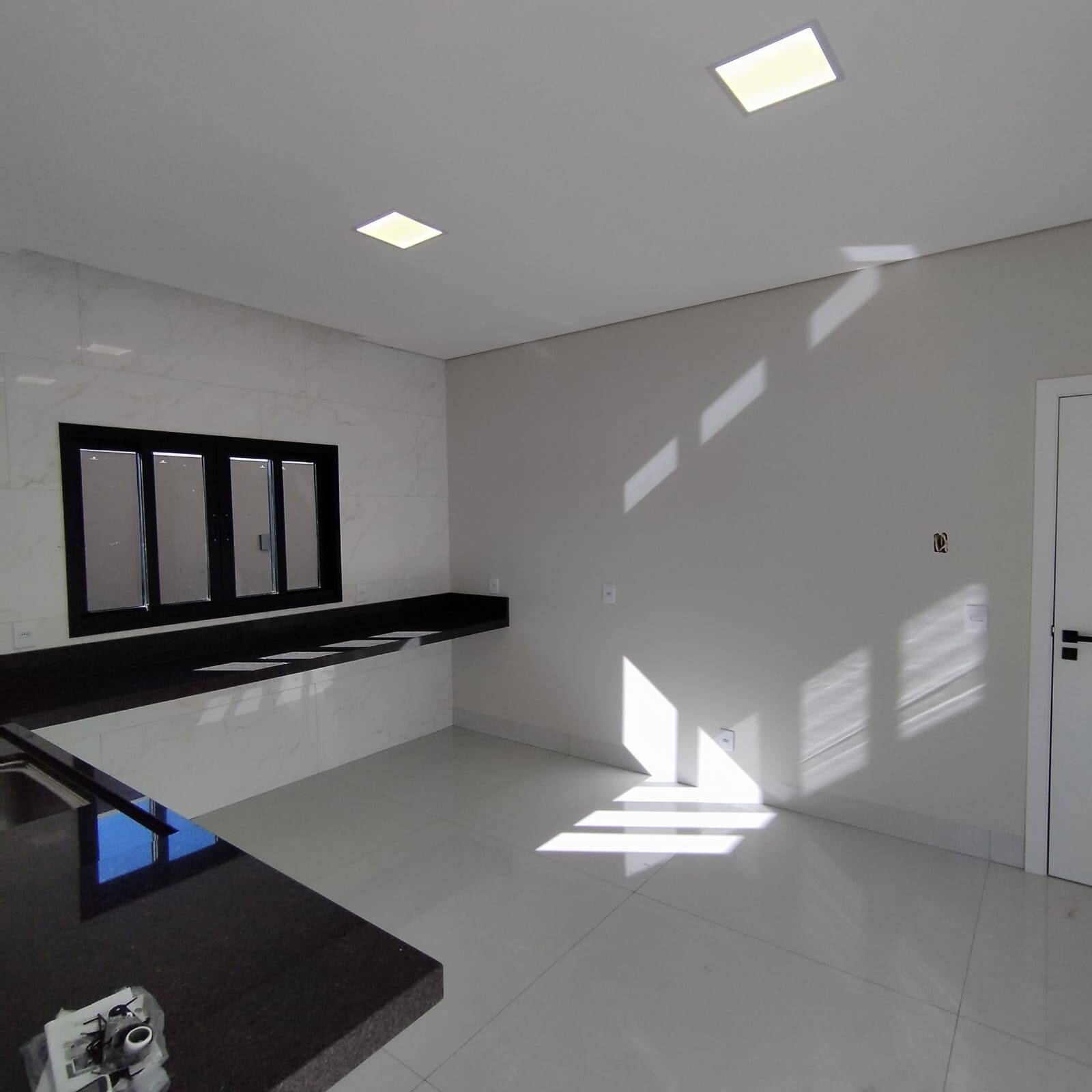 Casa, 4 quartos, 304 m² - Foto 5