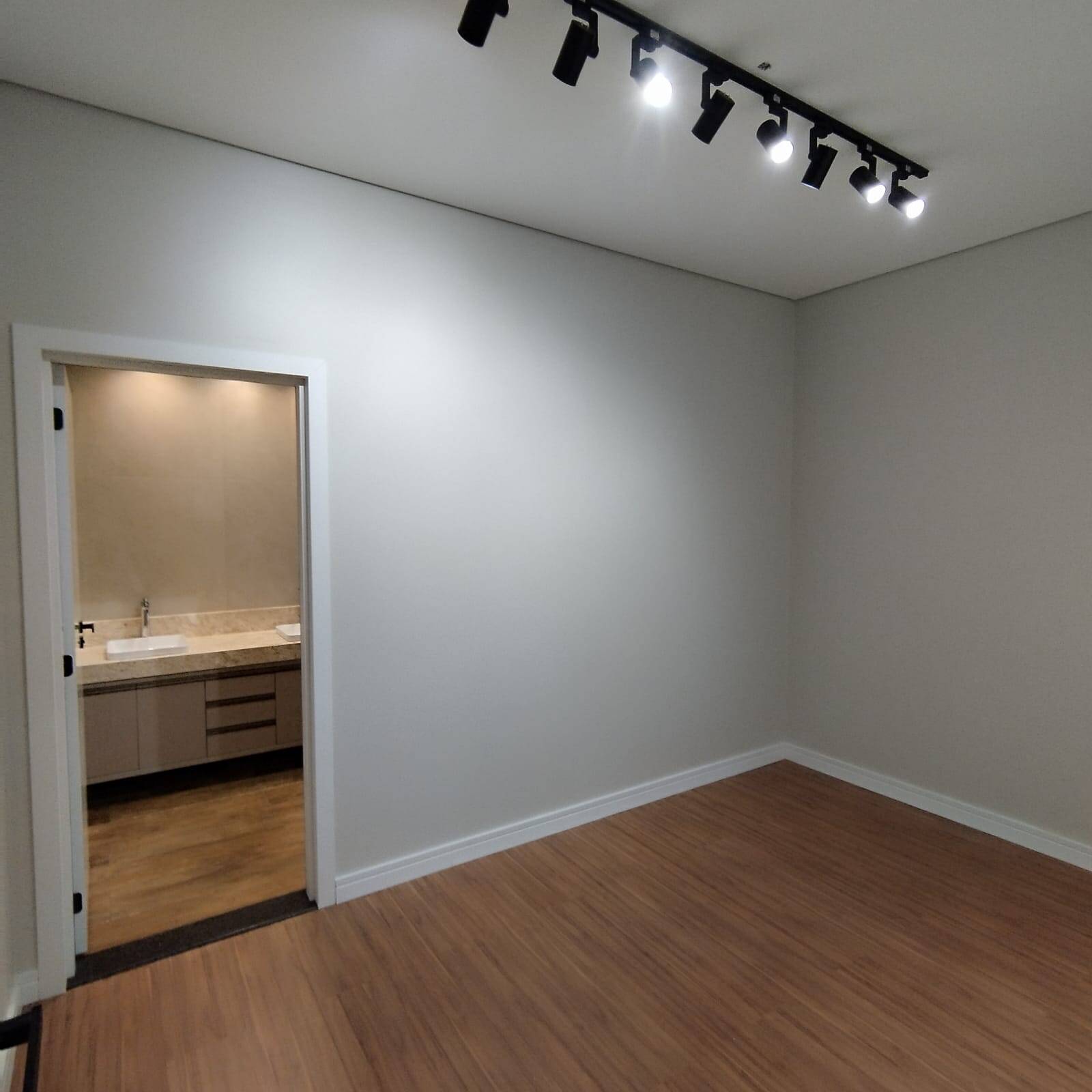 Casa, 4 quartos, 304 m² - Foto 11
