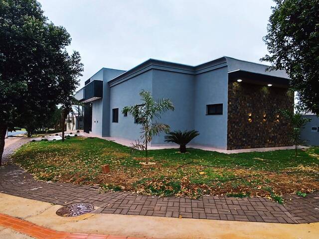 #38 - Casa para Venda em Dourados - MS