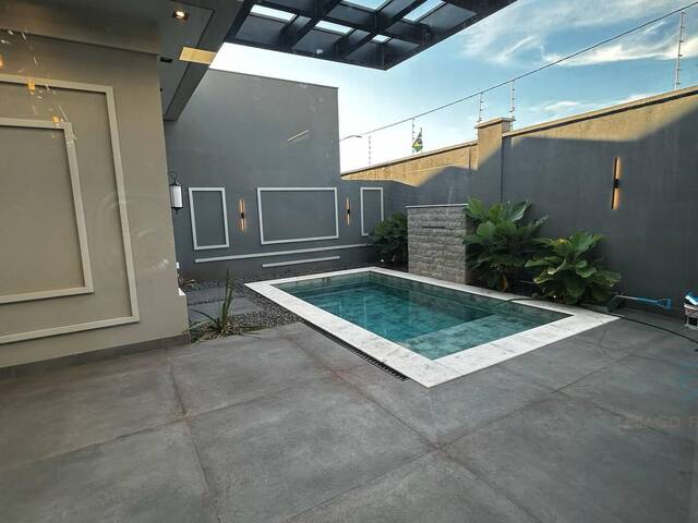 Casa para Venda em Dourados - 3