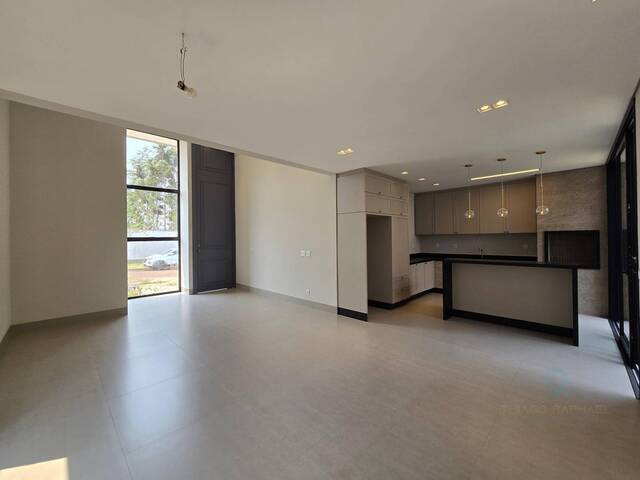 Casa para Venda em Dourados - 5