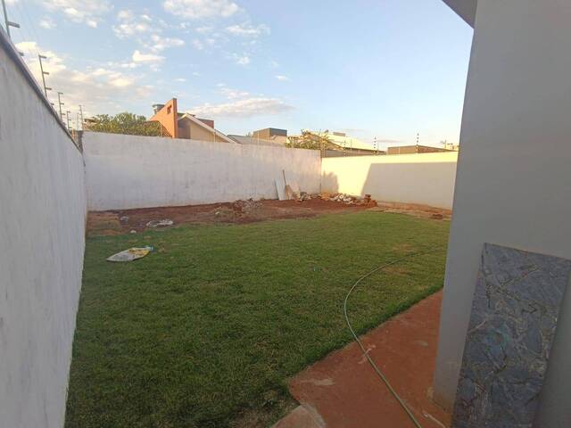 Casa para Venda em Dourados - 3