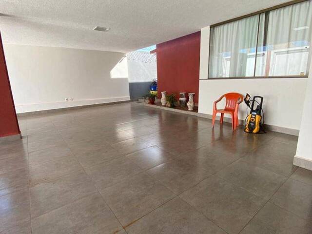 Casa para Venda em Dourados - 2