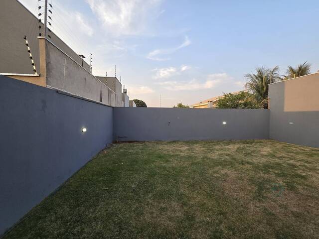 Casa para Venda em Dourados - 3