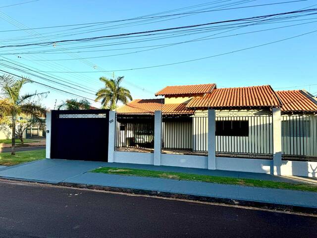 #60 - Casa para Venda em Dourados - MS