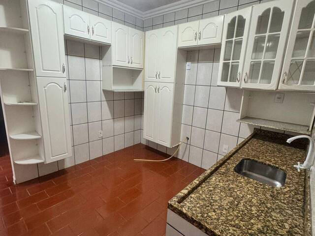 Casa para Venda em Dourados - 4