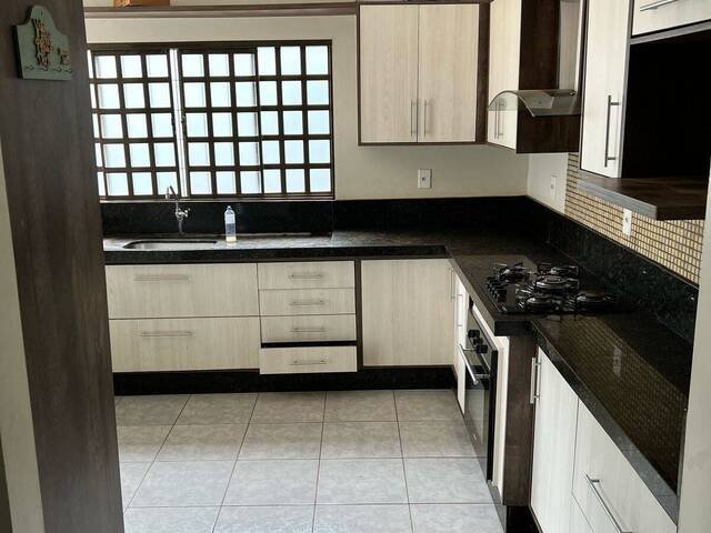 Casa para Venda em Dourados - 2