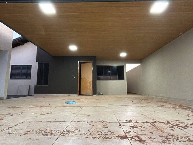 Casa para Venda em Laguna Carapã - 2