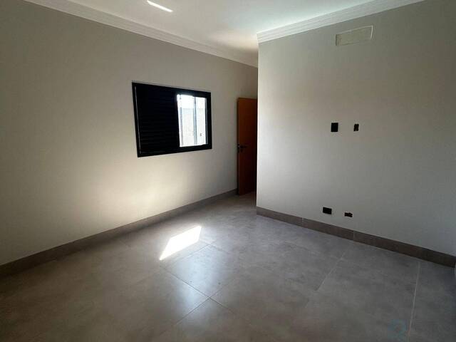 Casa para Venda em Dourados - 5