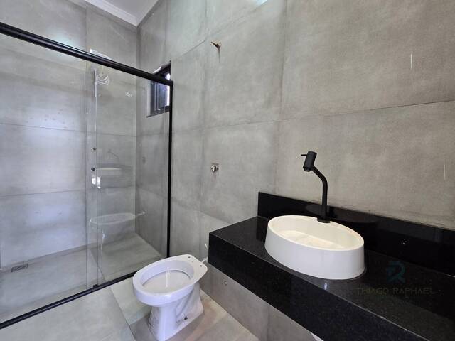 Casa para Venda em Dourados - 2