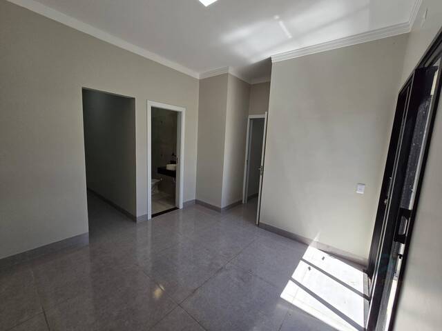 Casa para Venda em Dourados - 4