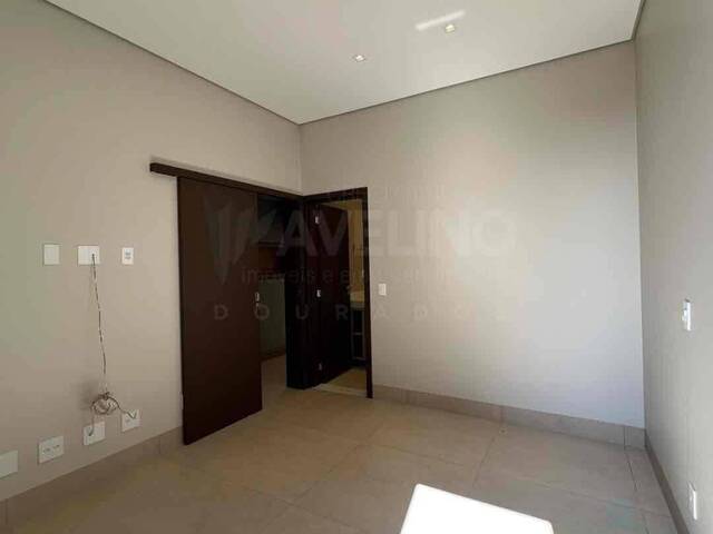 Casa para Venda em Dourados - 5