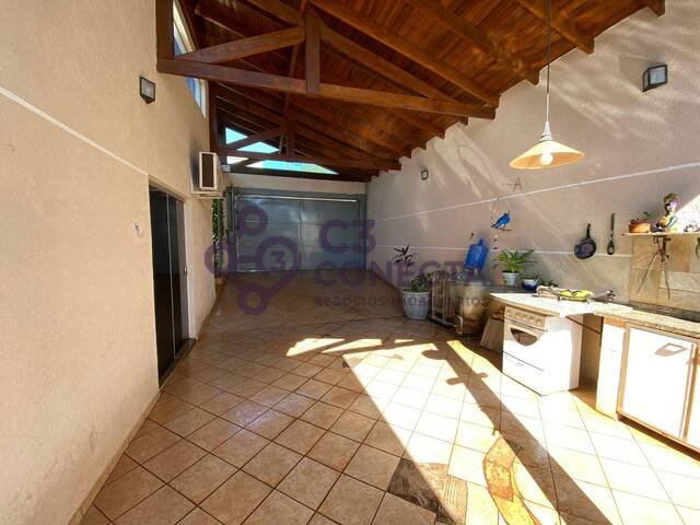 Casa para Venda em Dourados - 3