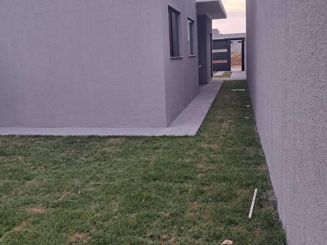 #214 - Casa para Venda em Dourados - MS - 2