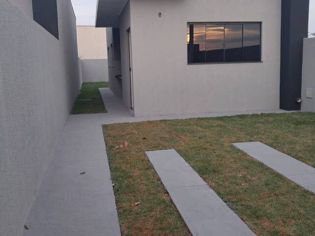 #214 - Casa para Venda em Dourados - MS - 3