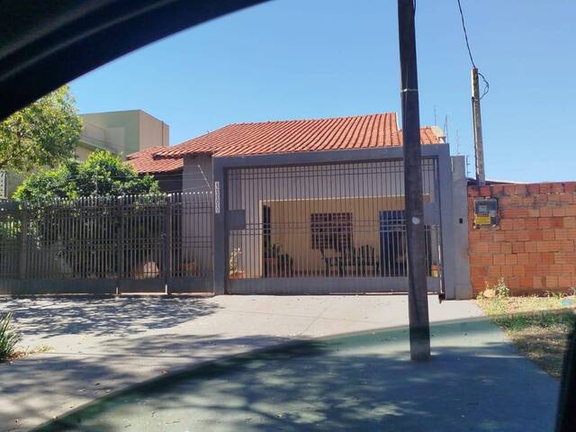 #221 - Casa para Venda em Dourados - MS - 2