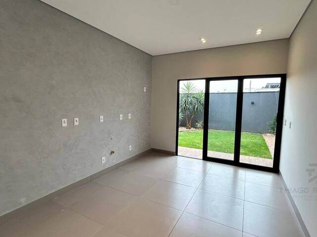 Casa para Venda em Dourados - 5