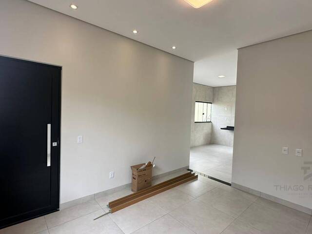 Casa para Venda em Dourados - 4