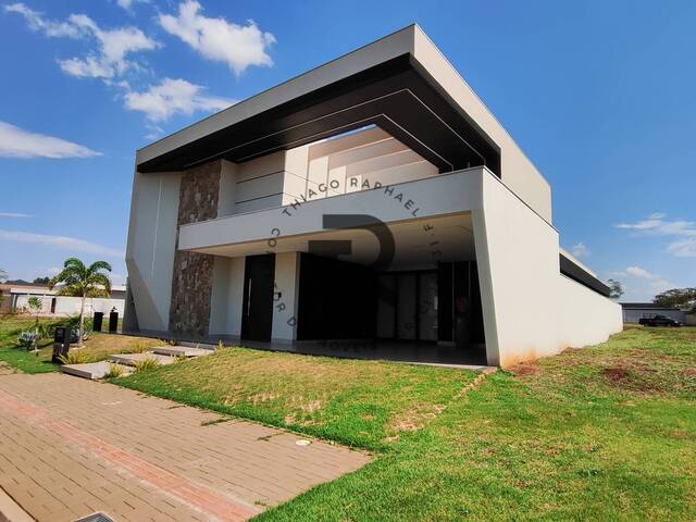 #13 - Casa para Venda em Dourados - MS