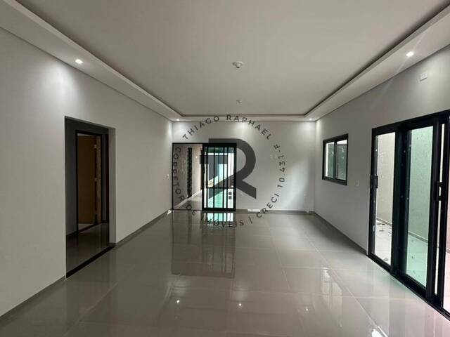 #232 - Casa para Venda em Dourados - MS