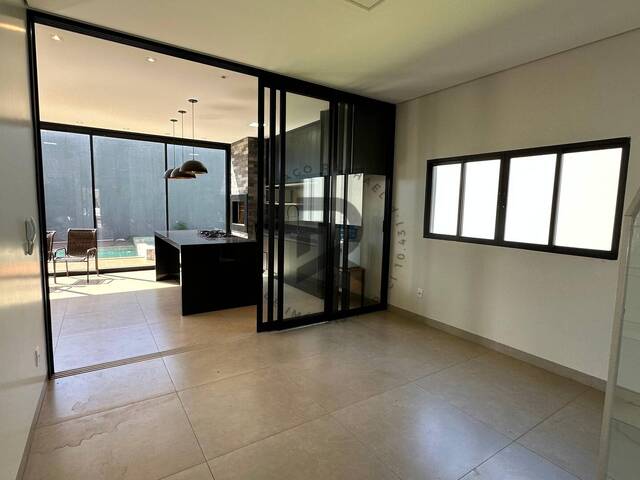 Casa para Venda em Dourados - 5