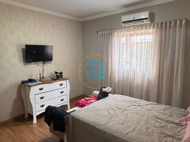 Casa para Venda em Dourados - 2