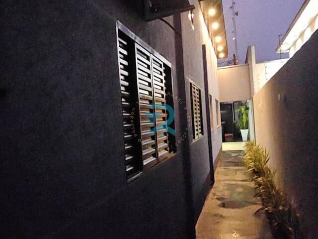 Casa para Venda em Dourados - 2