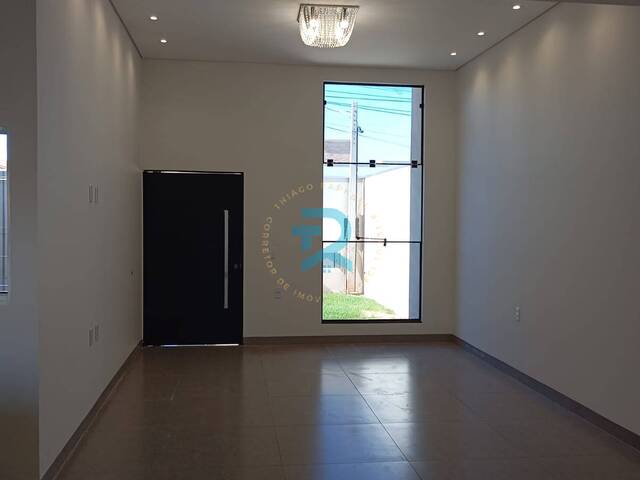 Casa para Venda em Dourados - 3